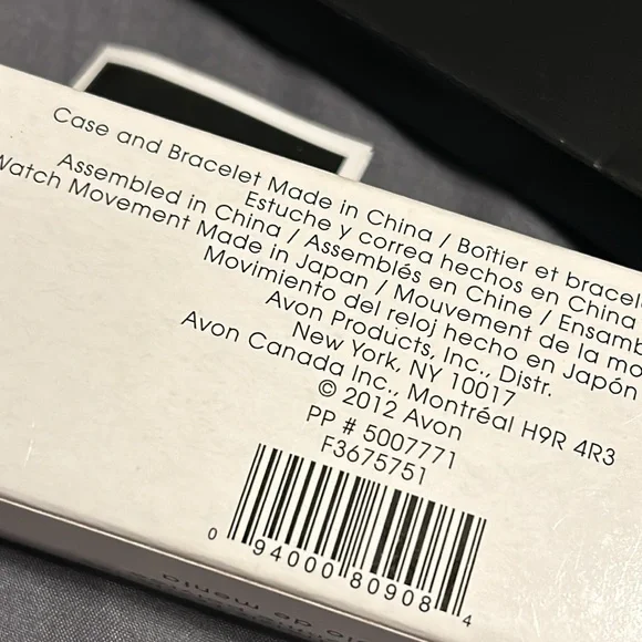 Avon 2012 holiday Novelty watch Peppermint Candy - Picture 4 of 5